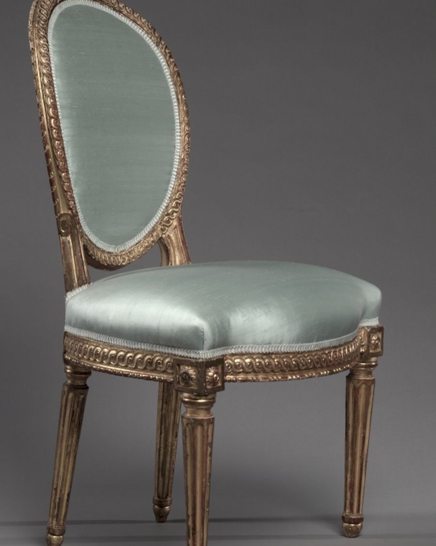 Chaise en bois doré, Louis XV