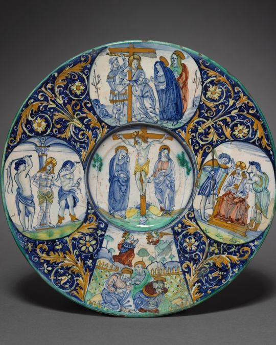 Assiette en faïence, Renaissance