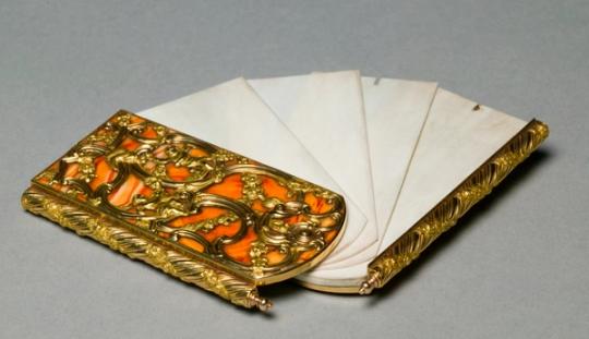 Miroir en bois doré et verre, XVIIIe siècle