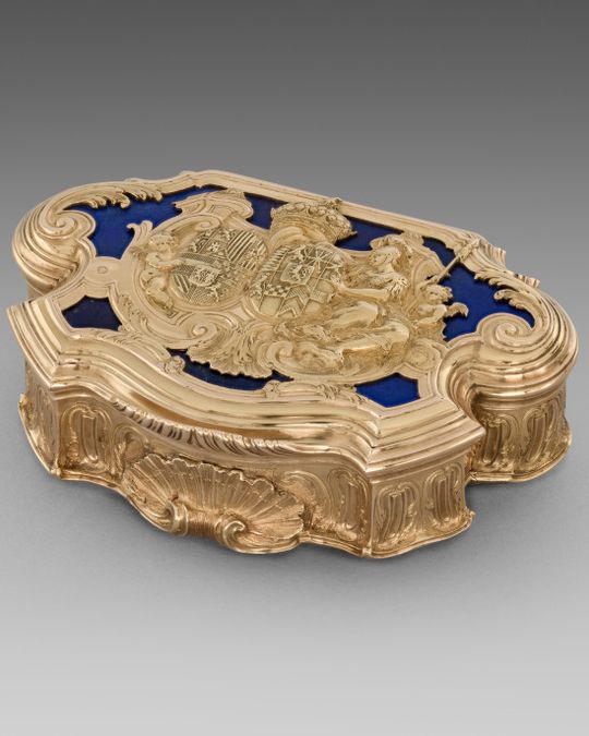 Tabatière en argent, Louis XV