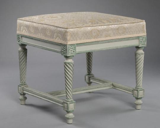 Tabouret en noyer, Empire