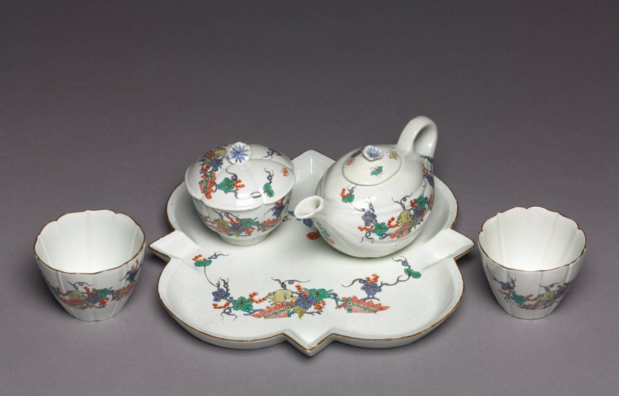 Plateau en porcelaine et faïence, Louis XV