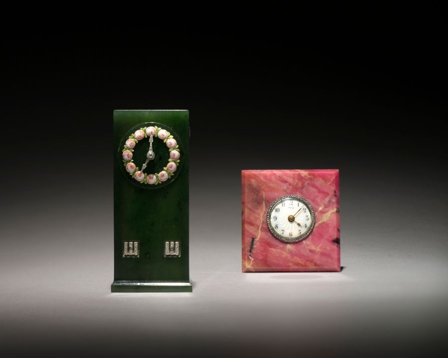 Pendule en bronze et laiton, XXe siècle