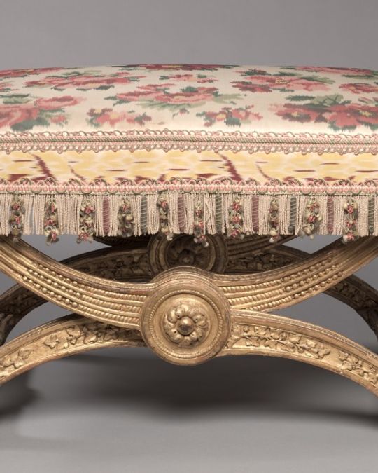 Tabouret en bois doré, Louis XVI