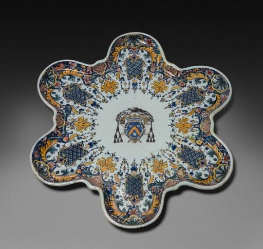 Plateau en faïence, Louis XV