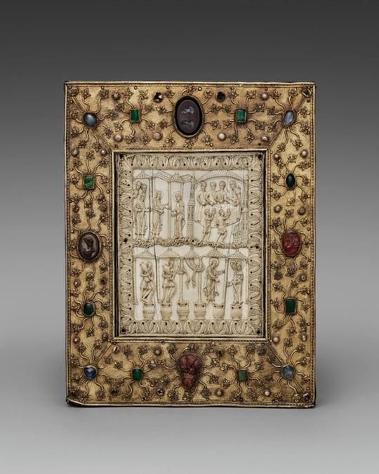 Verre à pied en chêne et argent, Moyen Âge
