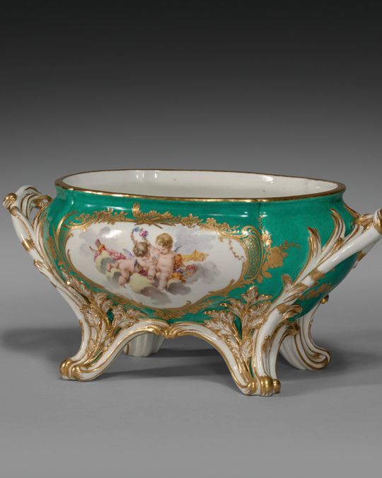 Soupière en porcelaine, Louis XV