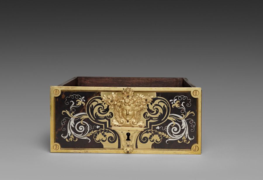 Cabinet en ébène et placage, Louis XIV