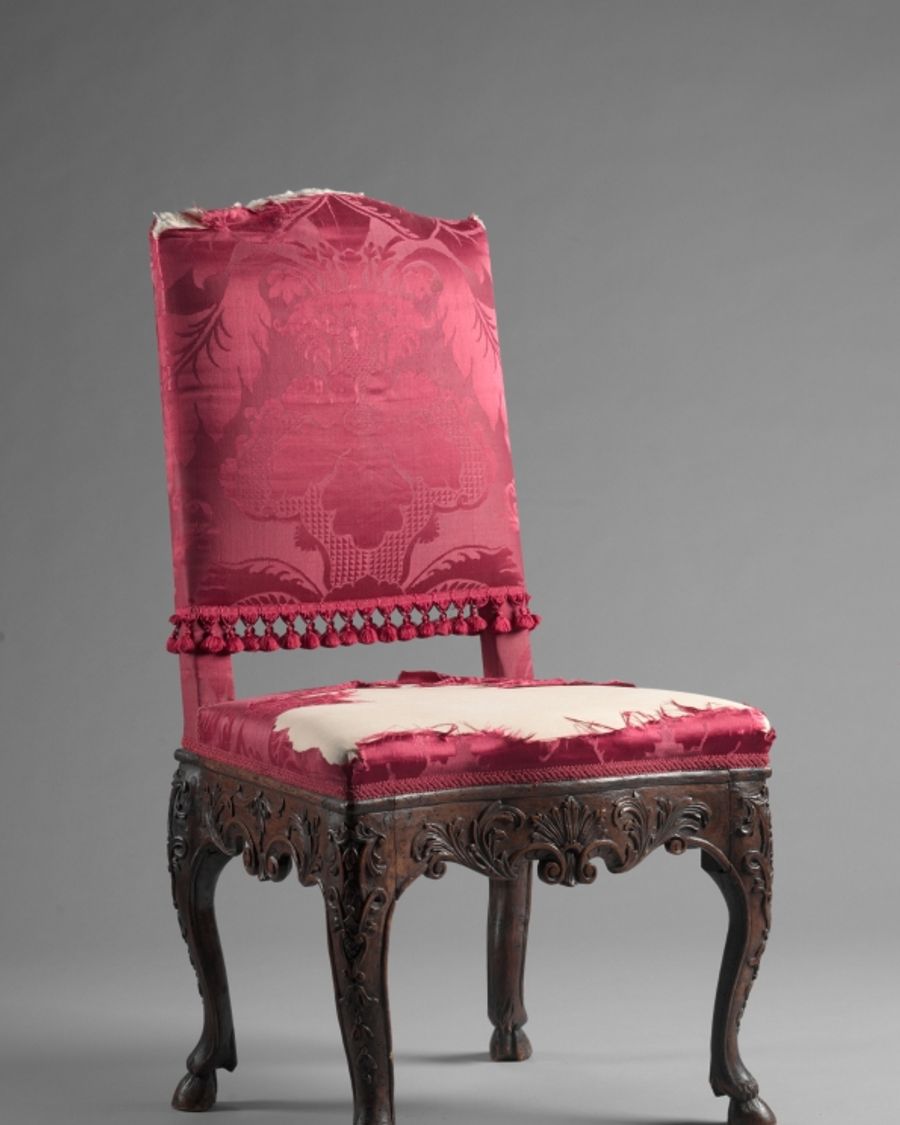 Chaise en noyer, XVIIIe siècle