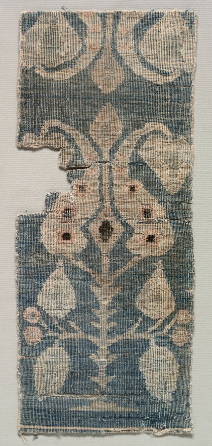 Tapis en laine, Moyen Âge