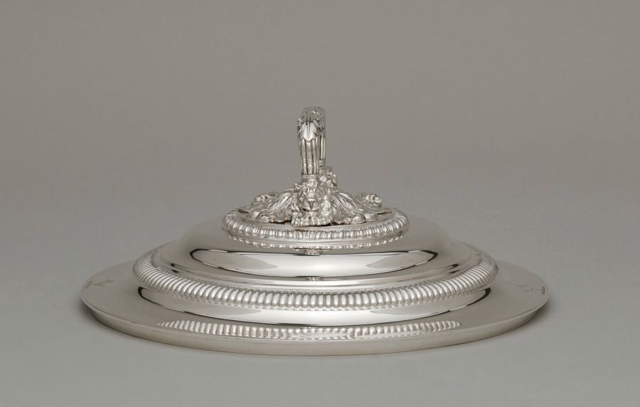 Soupière en argent, XIXe siècle
