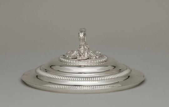 Soupière en argent, XIXe siècle