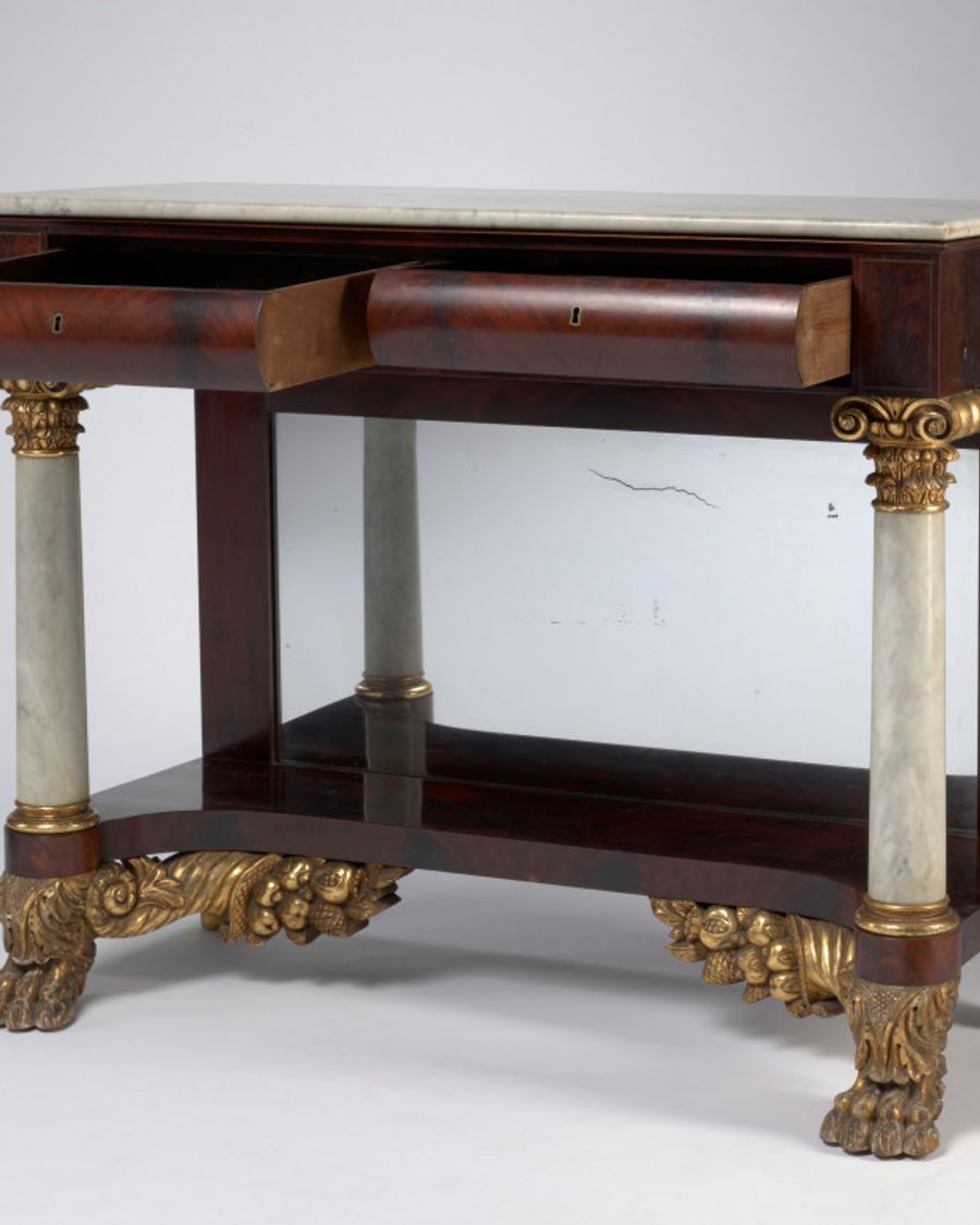 Console en acajou et placage, Restauration