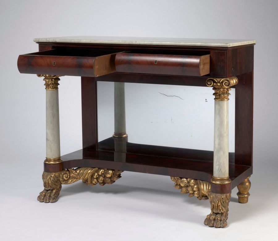 Console en acajou et placage, Restauration