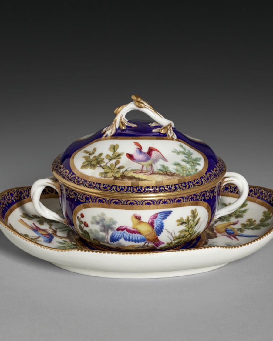 Coupe en porcelaine, Transition