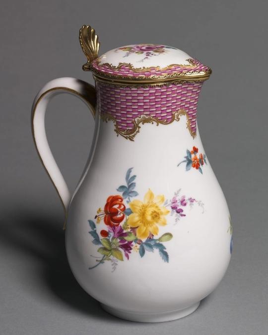 Aiguière en porcelaine, XVIIIe siècle