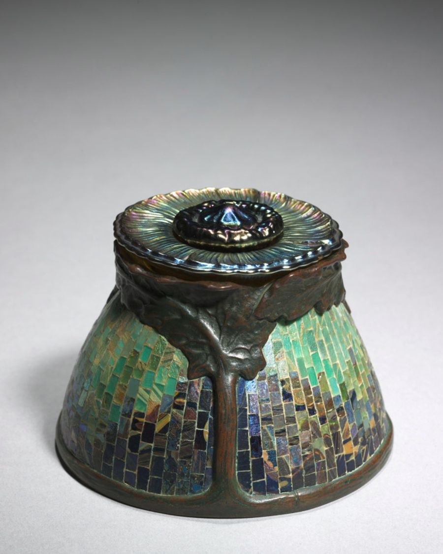 Bougeoir en bronze et verre, Art nouveau