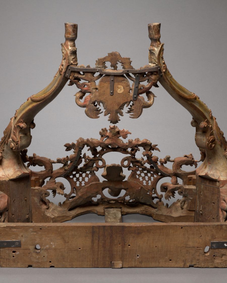 Console en bois doré, Régence