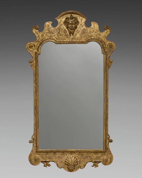 Miroir en bois doré et verre, XVIIIe siècle