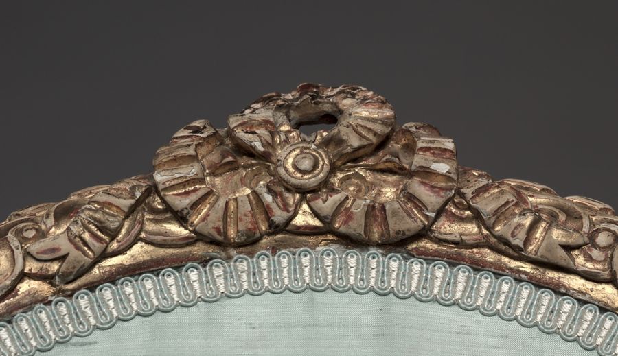 Chaise en bois doré, Louis XV