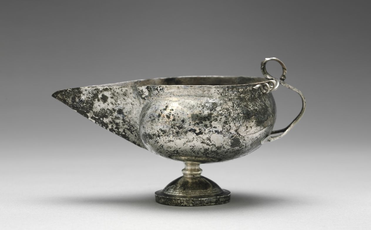 Verre à pied en argent, Moyen Âge