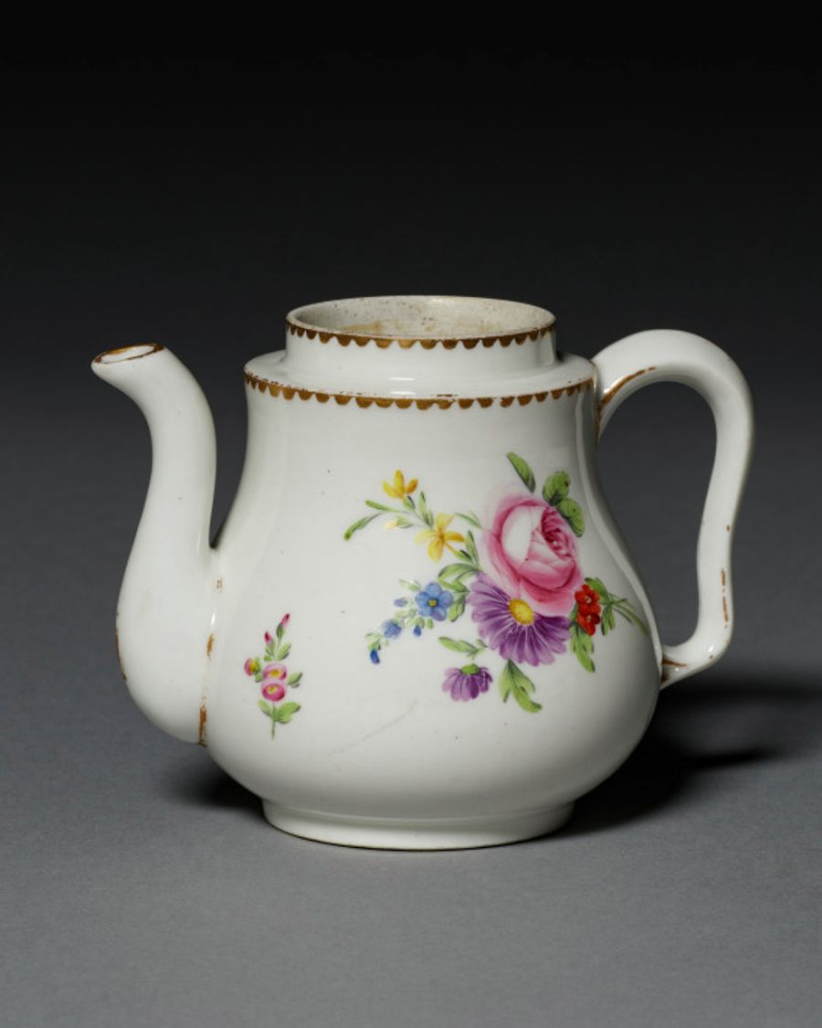 Théière en porcelaine, Louis XVI