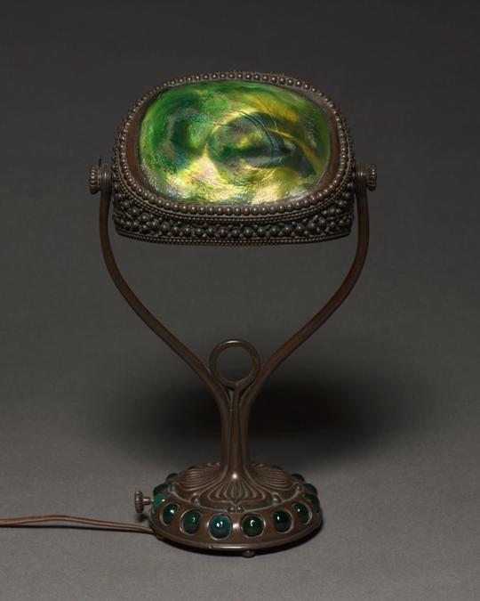 Bougeoir en bronze et verre, Art nouveau