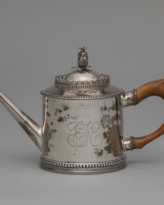 Théière en argent, Louis XVI