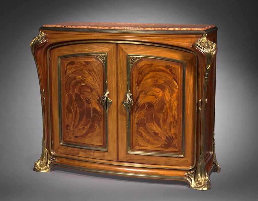 Cabinet en placage, XXe siècle