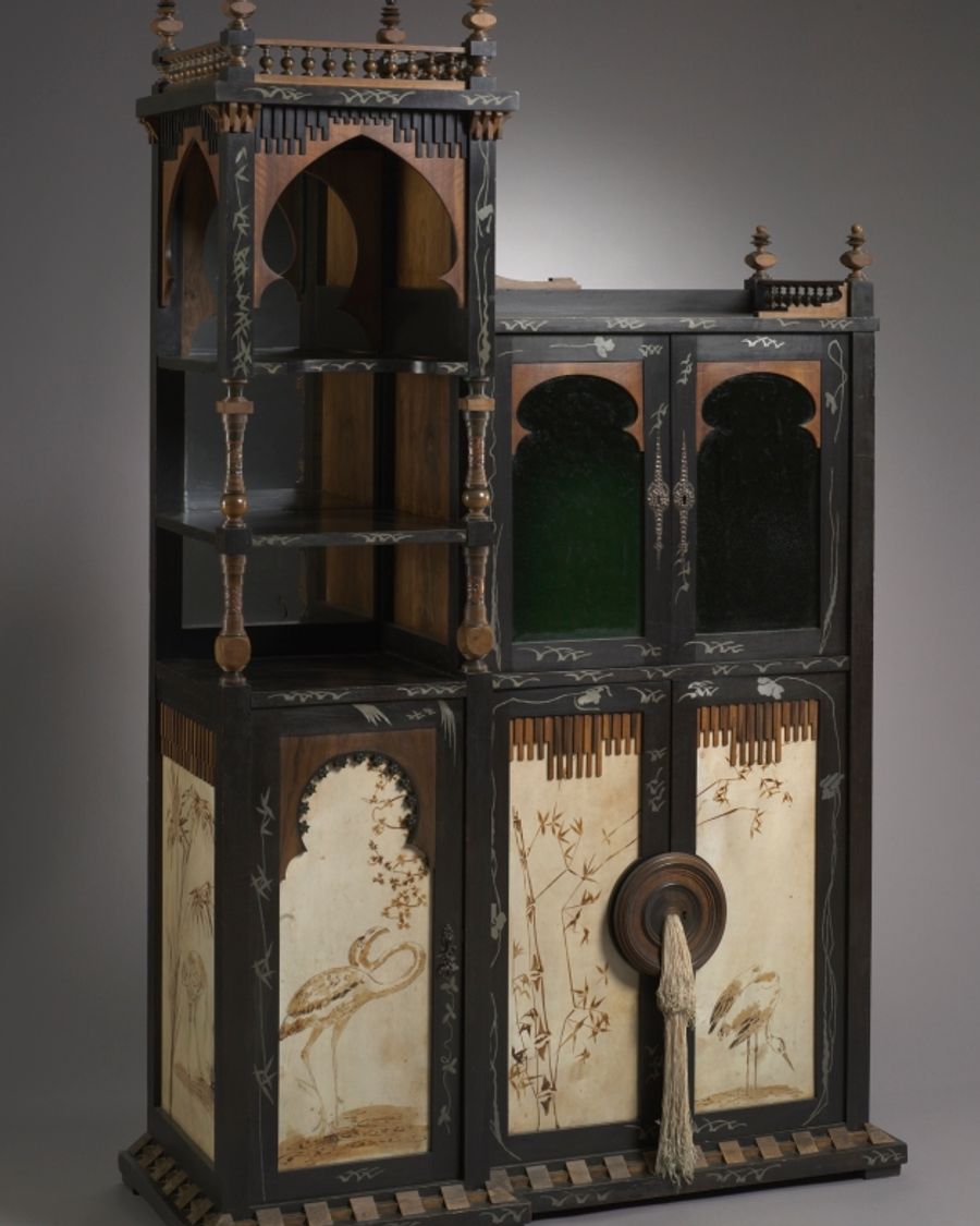 Cabinet en verre, Art nouveau