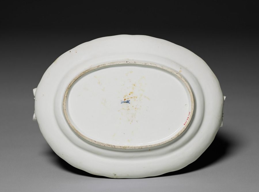 Plateau en porcelaine, XVIIIe siècle