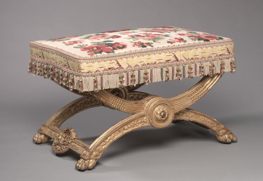 Tabouret en bois doré, Louis XVI