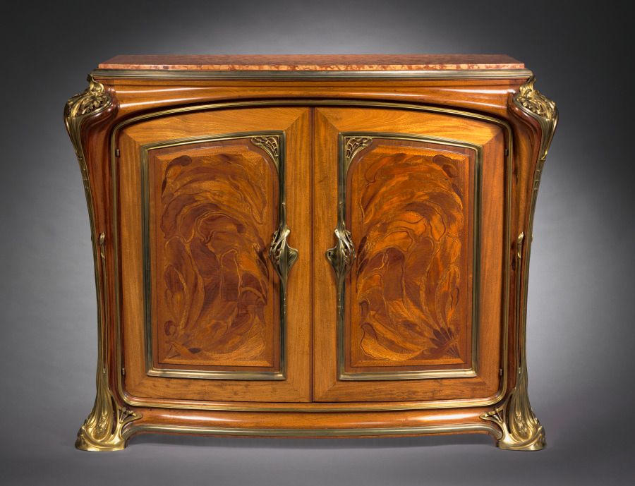 Cabinet en placage, XXe siècle