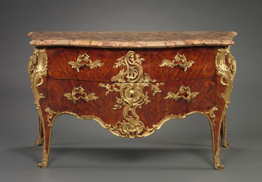 Commode en chêne et palissandre, Louis XV