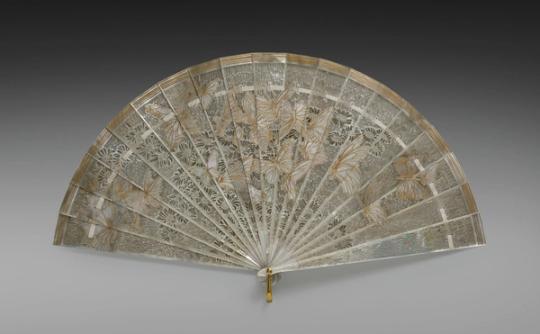 Éventail en soie, Art nouveau
