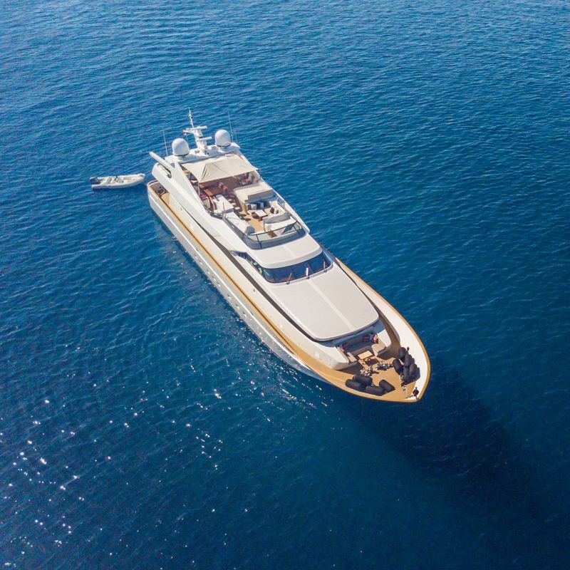Luxury Motor Yacht 