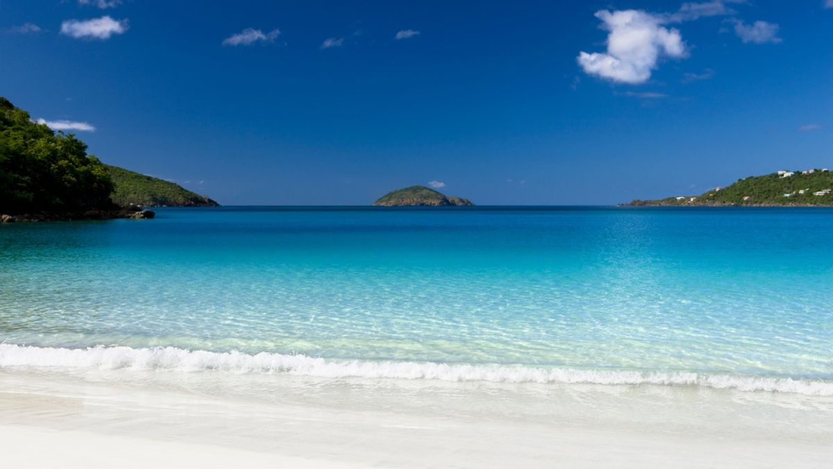 Magens Bay beach in St. Thomas, US Virgin Islands
