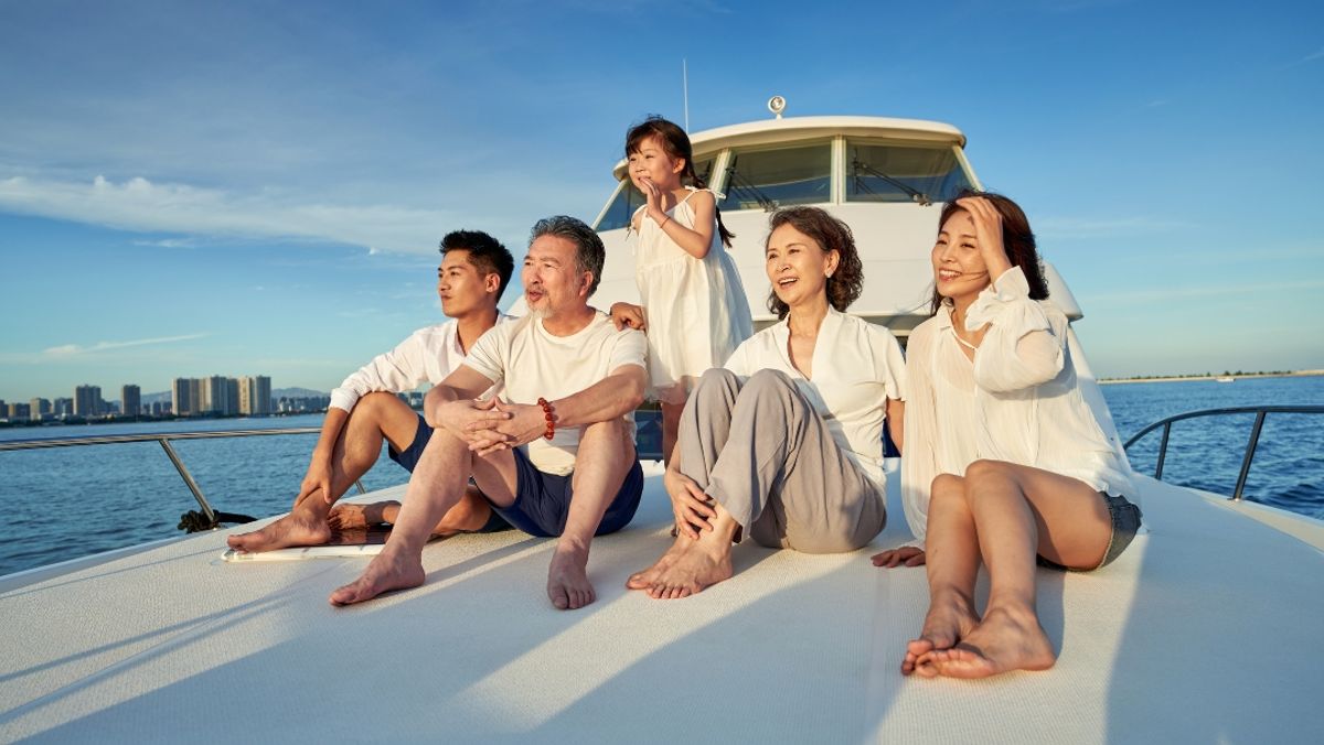 Top 7 Yacht Charters in the US Virgin Islands for Families                        