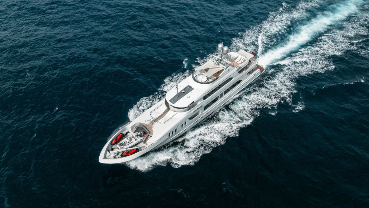 5 Best Luxury Motor Yachts in the US Virgin Islands