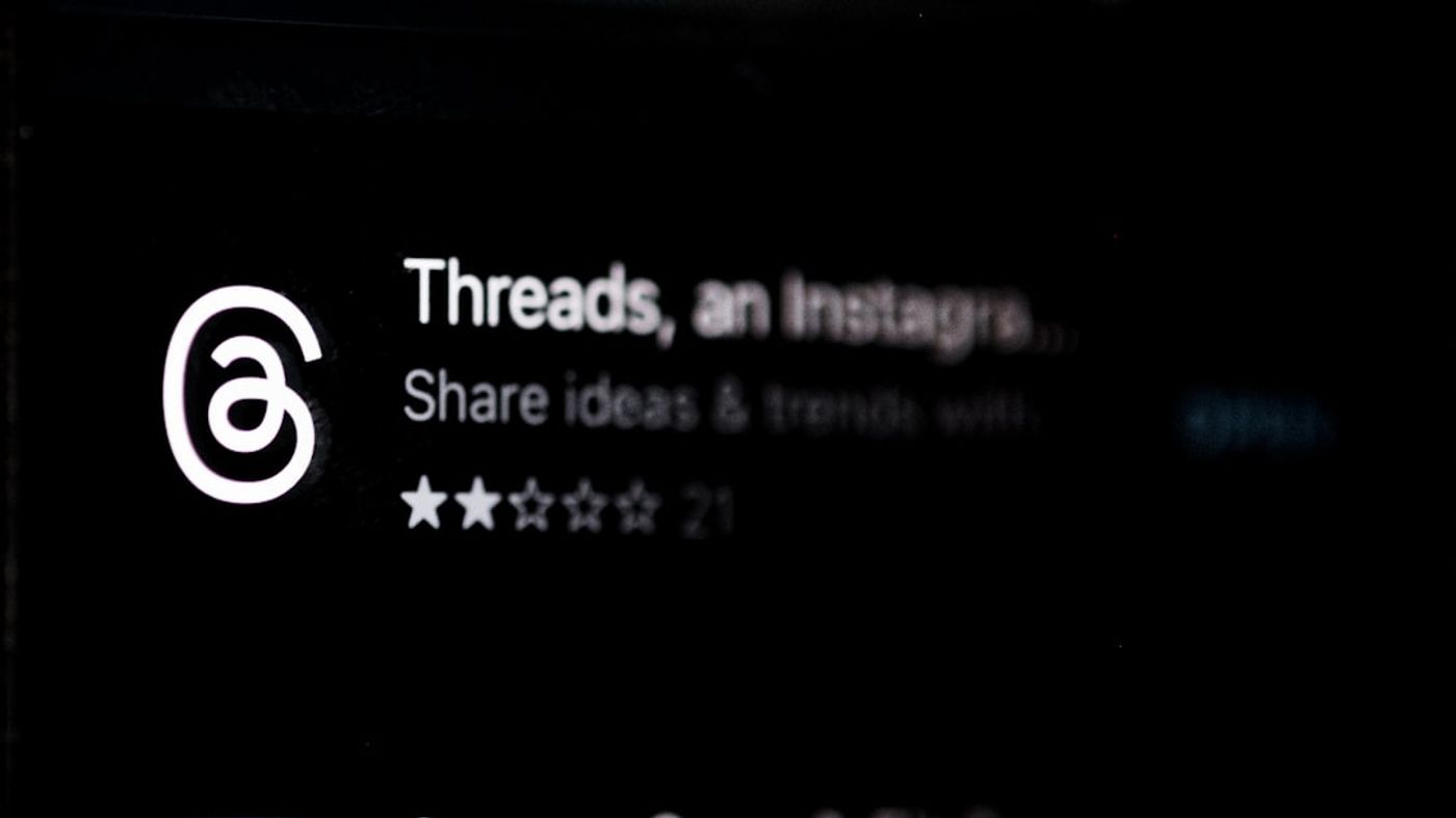 online community discussion threads with upvotes and comments