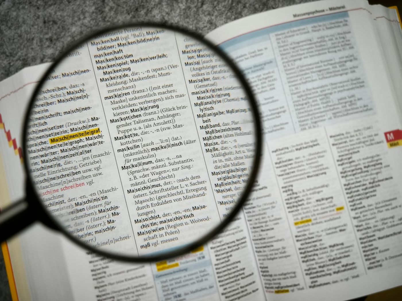 AI search results concept with citations and highlighted sources