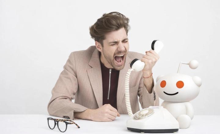 Scared of Cold Calling? Use Reddit as Warm Outbound in 2026