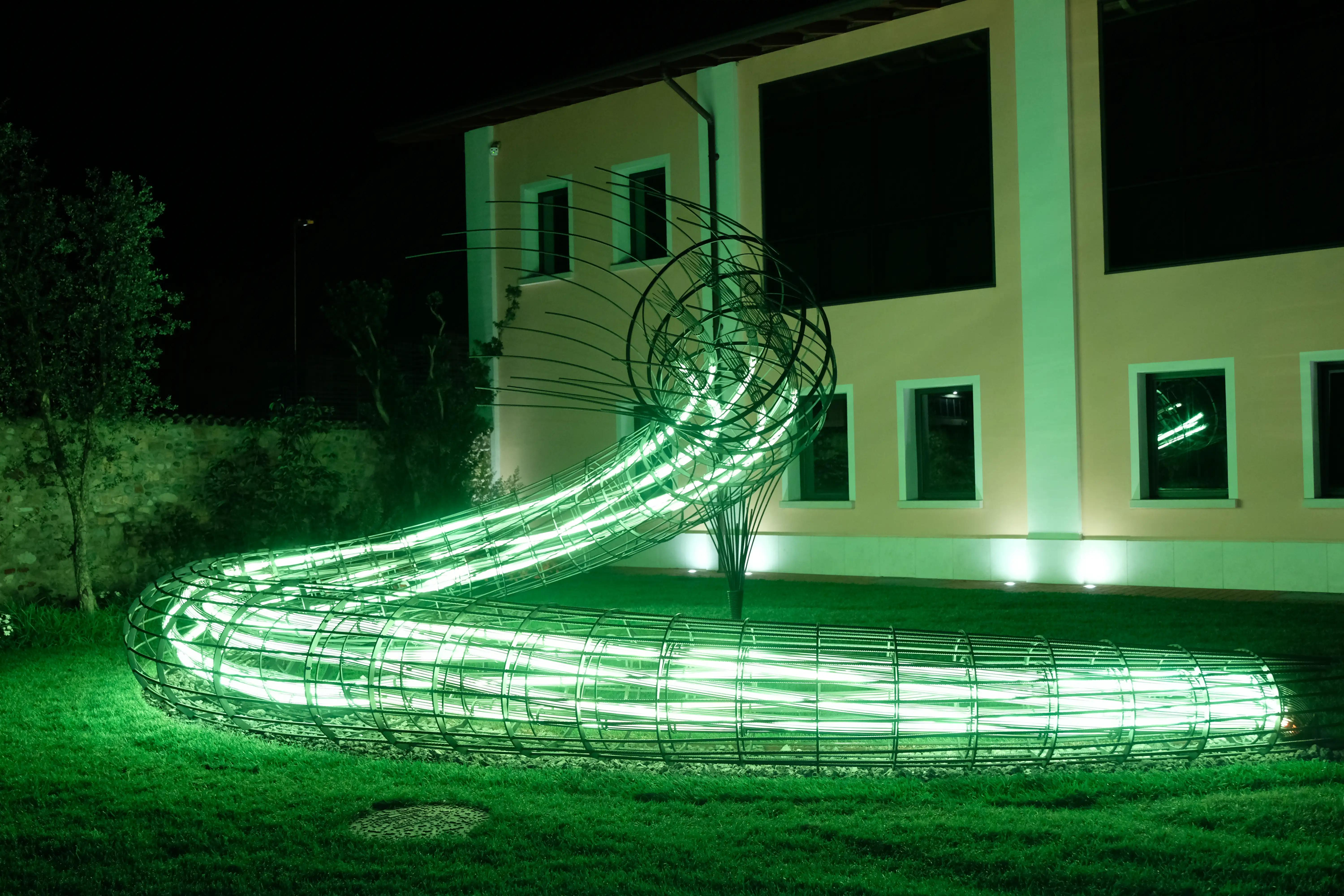 gioco di luci verdi all'esterno