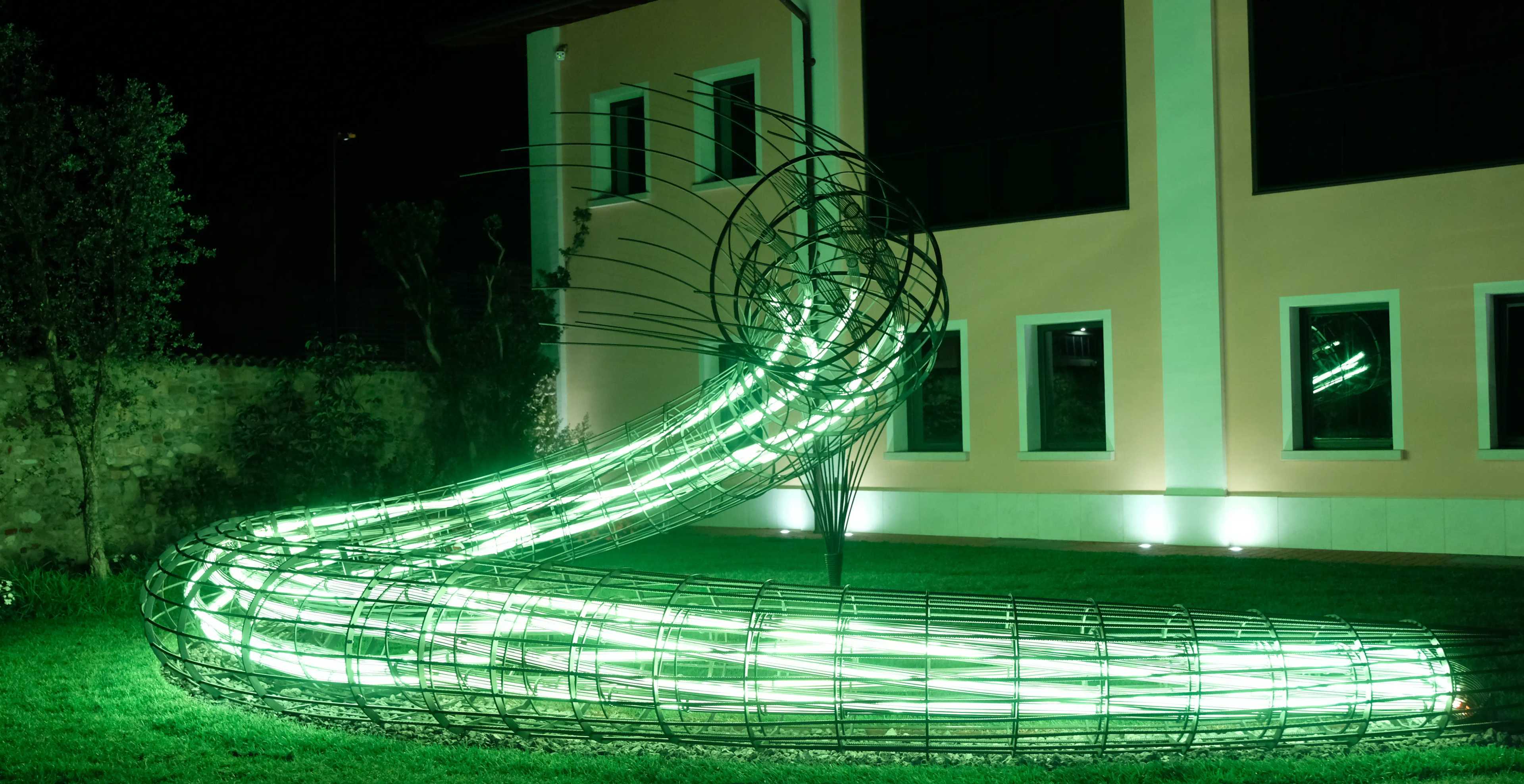 gioco di luci verdi all'esterno