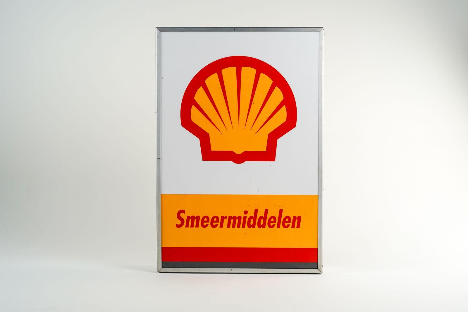 Shell Smeermiddelen Wall Sign - Angle view