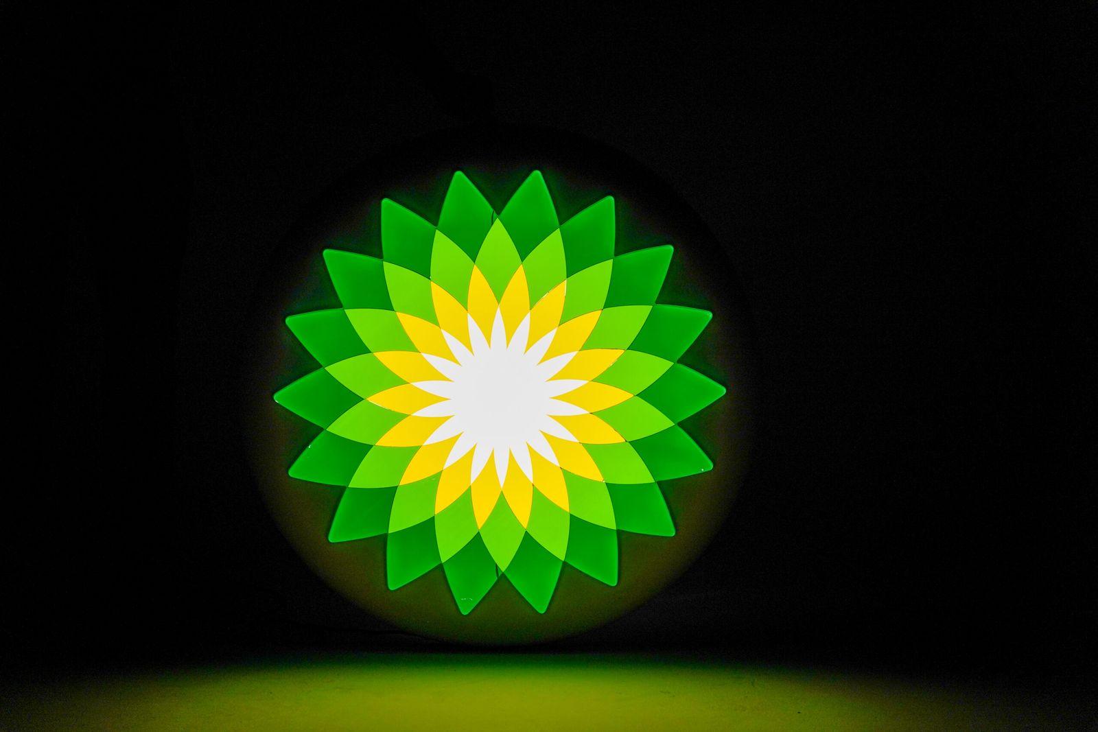 BP Circle Sign - Illuminated