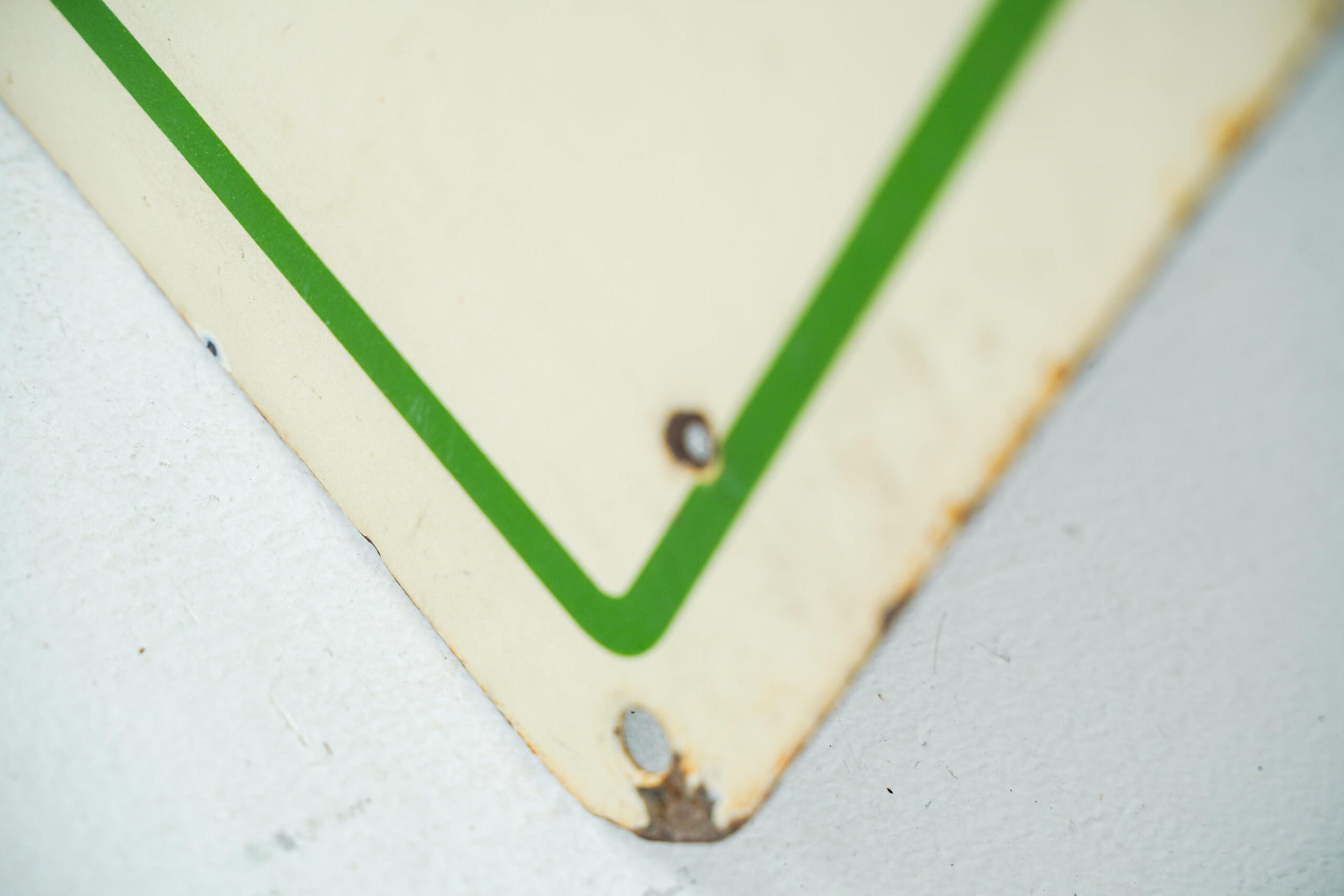 BP Diesel Plate Sign - Detail