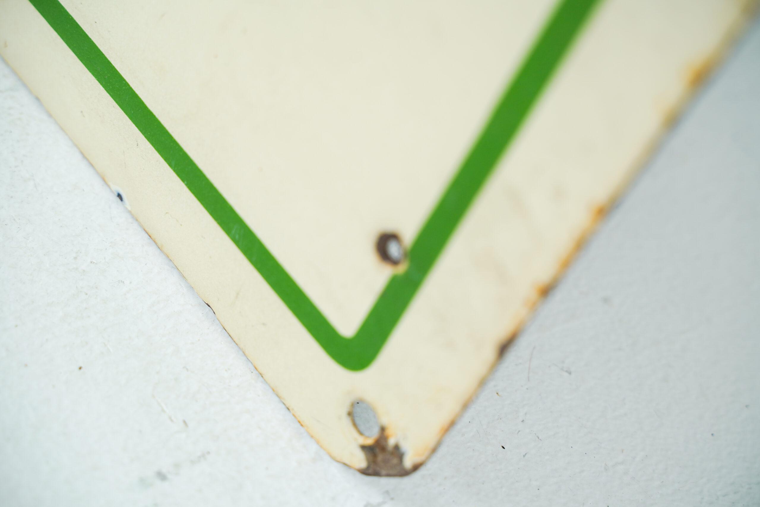 BP Diesel Plate Sign - Detail