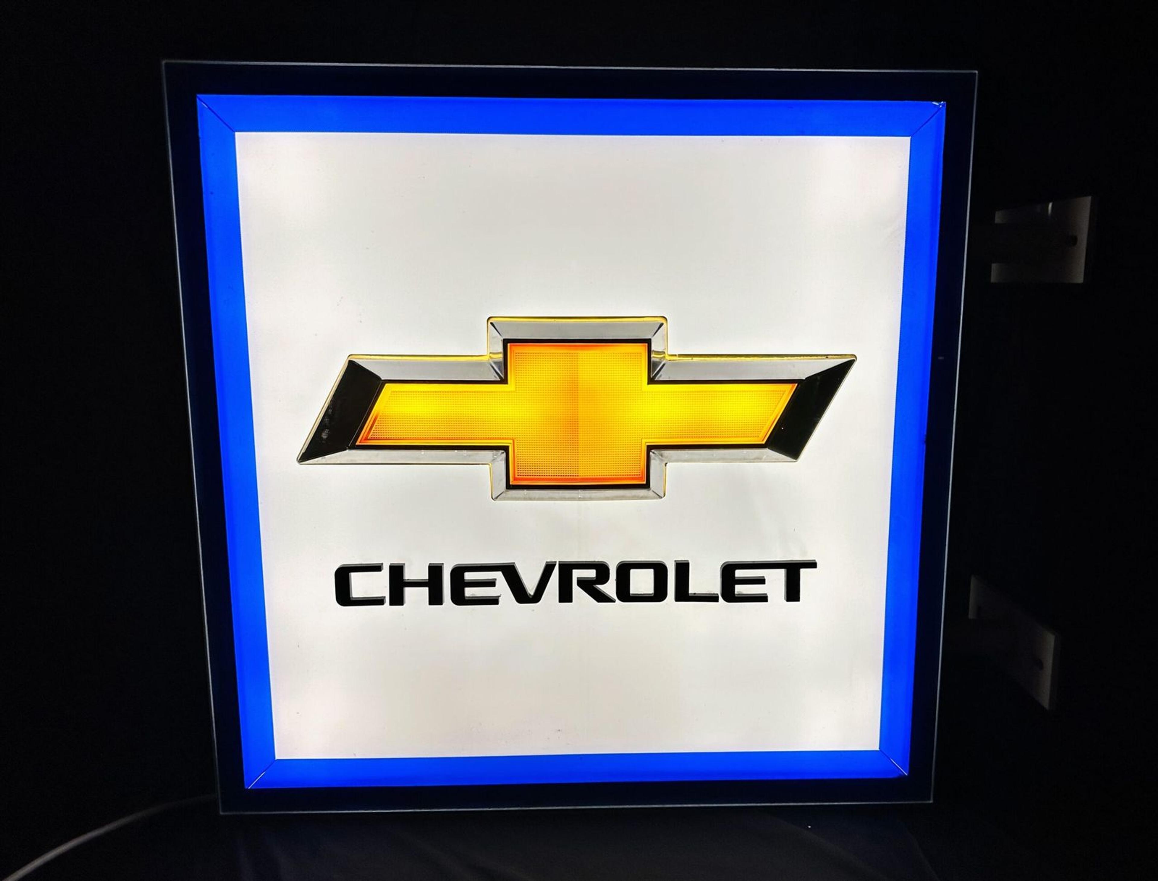Chevrolet Wall Sign - Illuminated front