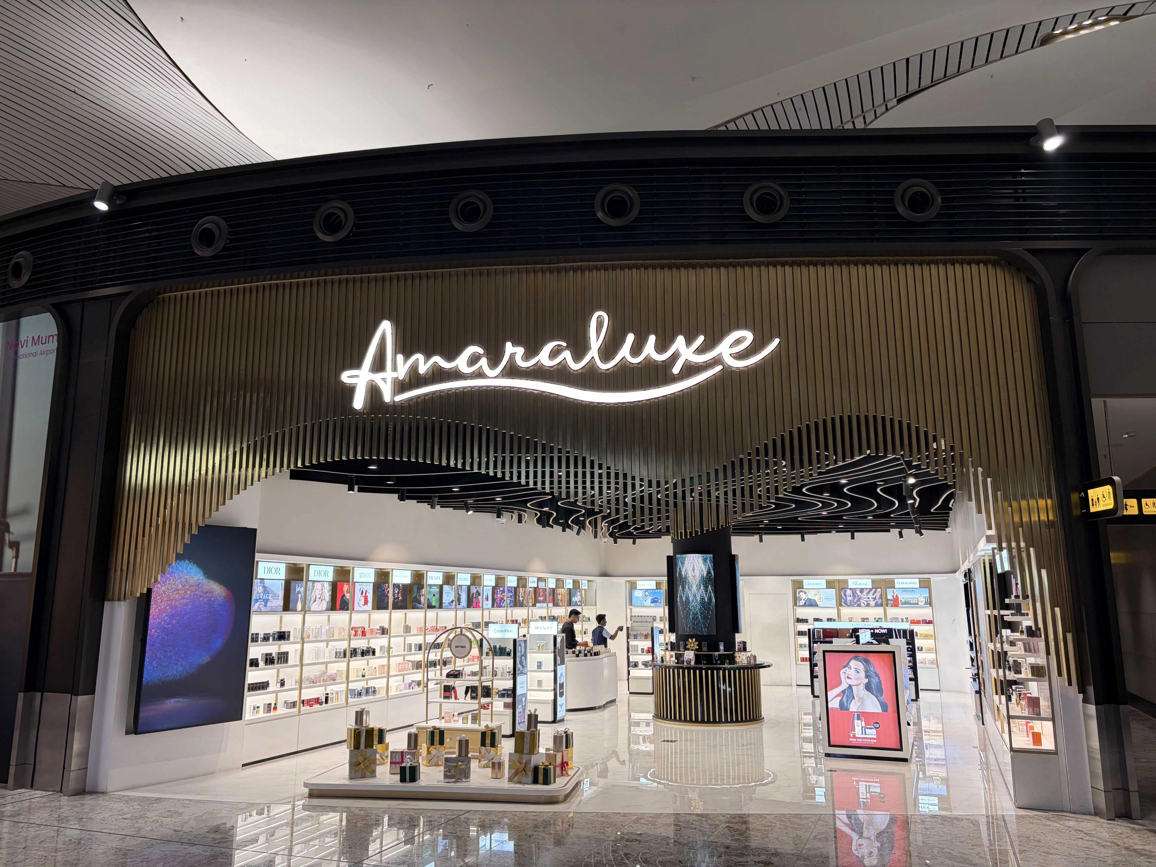 Amaraluxe-banner